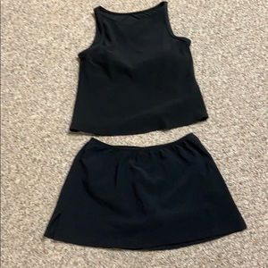 Ladies’ black swim tankini